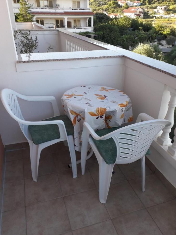 Apartments Sandra Palit Esterno foto